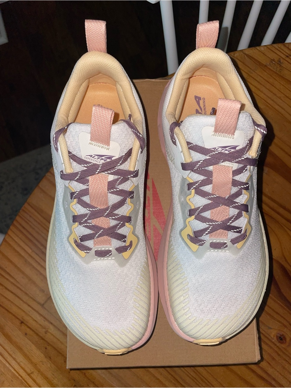 Altra Experience Wild 2 Running Shoes In white Womens Sz 8 NWB - Picture 10 of 12